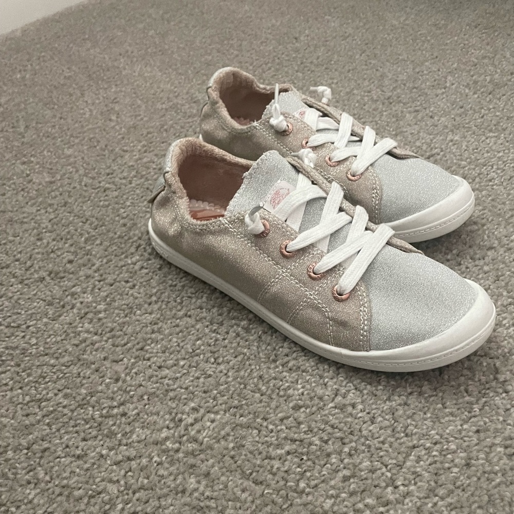 Roxy girl shoes with memory foam